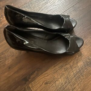 White House Black Market Black Heels Classic Design